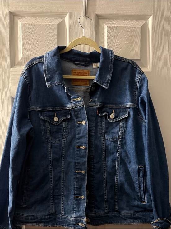 Levi's Jackets & Blazers - Levi's Classic Dark Blue Denim Jacket xXL